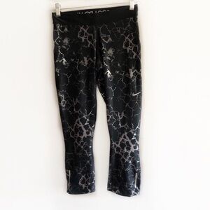 Nike Dri-Fit leggings tie dye design